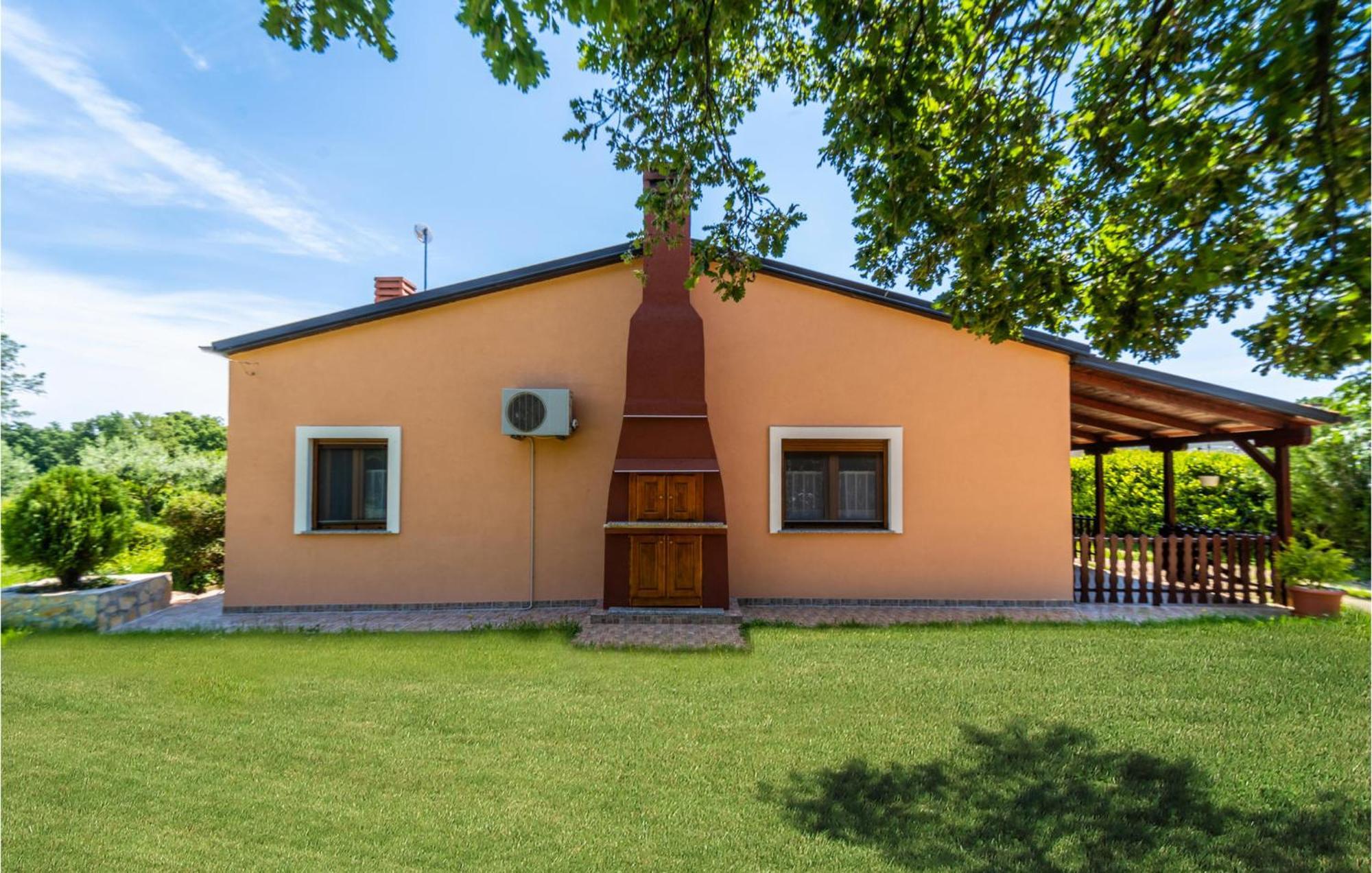 Amazing Apartment In Krnica With Kitchen Luaran gambar